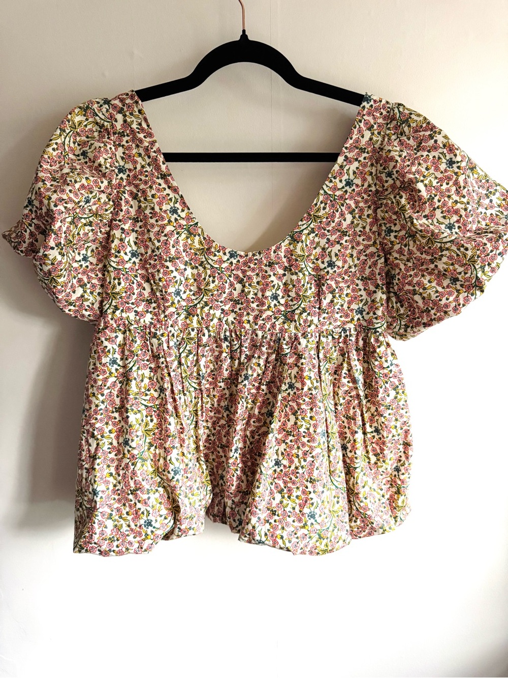Tuckernuck-Hyacinth House Floral Bubble-Sleeve Peasant Top